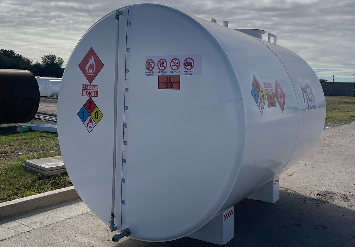 Tanque horizontal vista frontal