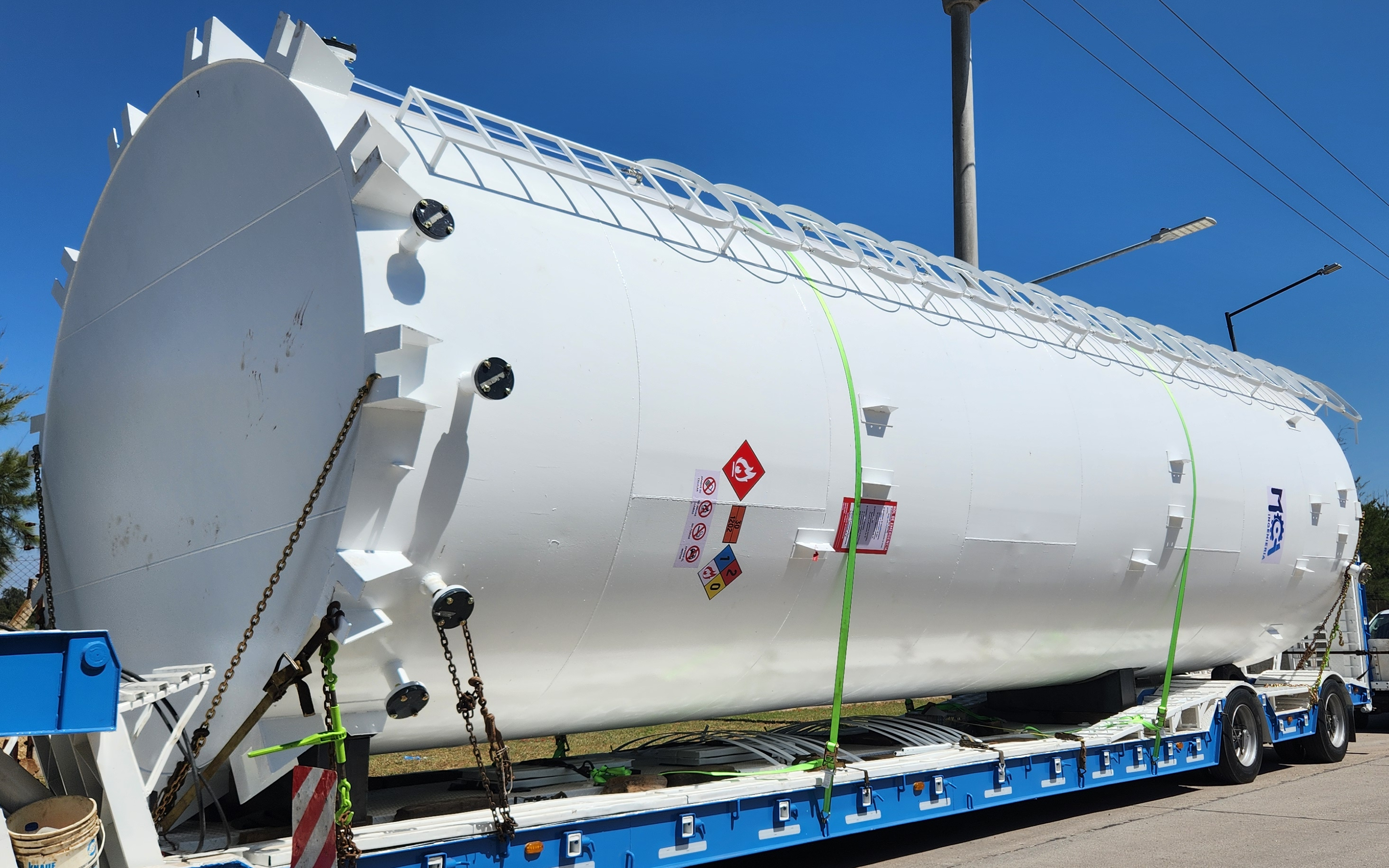 Tanque vertical vista general